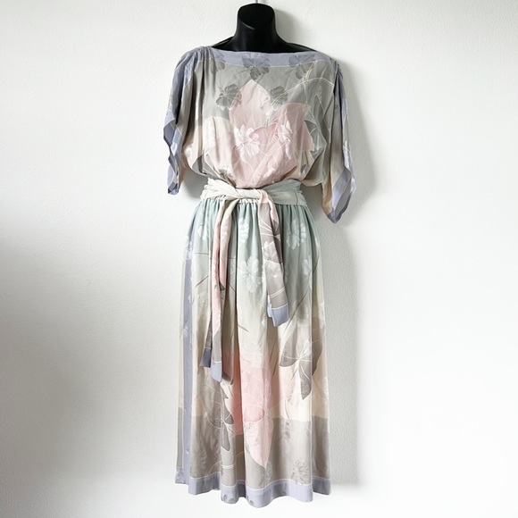Vintage silk MIDI Water color Dress - Picture 4 of 14